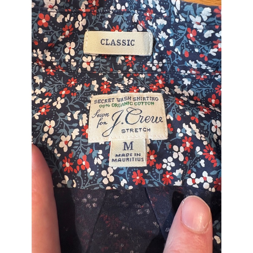 J.Crew Secret Wash Shirt Classic Fit Navy Red Floral Organic Cotton Stretch M